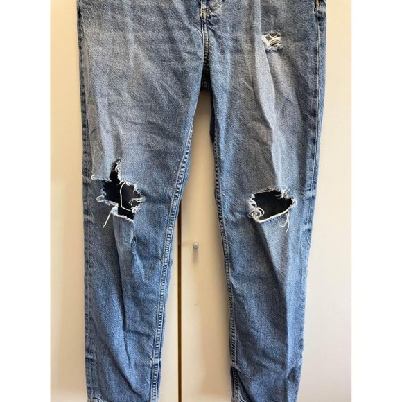 H&M Distressed Boyfriend Jeans - Picture 5 of 10